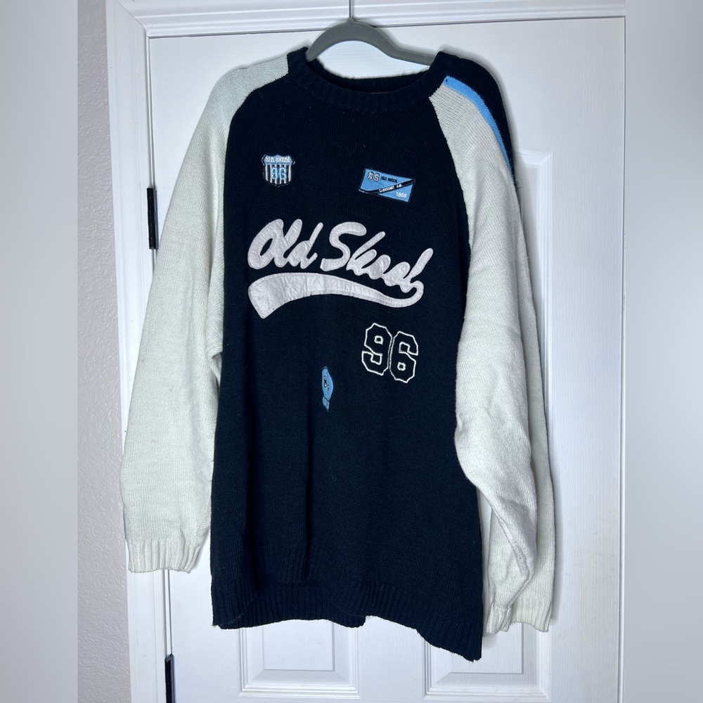 Y2K Old Skool Urban Wear - Black and White Sweater - XXL